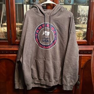 Men’s size 2 XL Tampa Bay Buccaneers hoodie